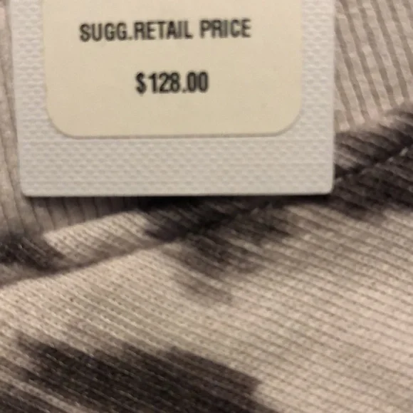 NWT Michael Stars Bone & Black Pullover Leopard Camila V-Neck Sweatshirt - Picture 4 of 5